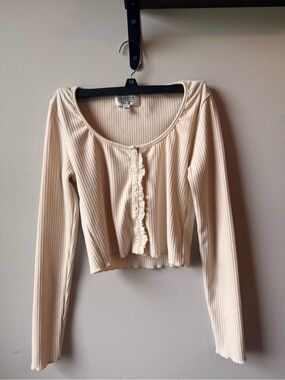 Shareen Collections Cream Ribbed Long Sleeve Button Front Fitted Top Size S